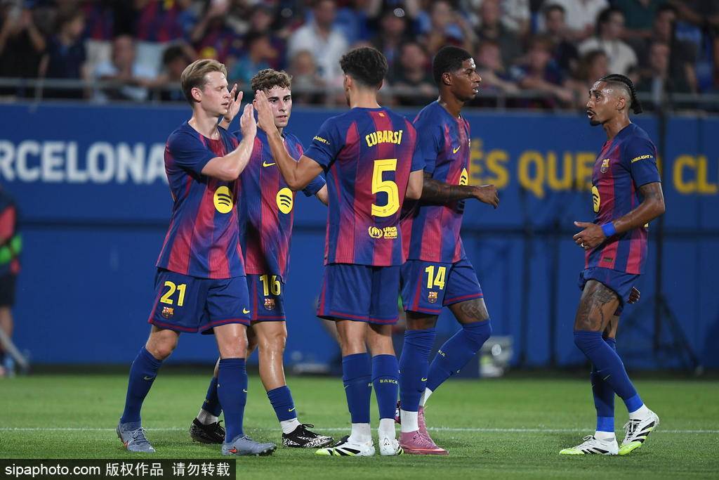巴塞罗那带队取胜！，Rookie重要时刻爆冷上演精彩一战(巴塞罗那对战)