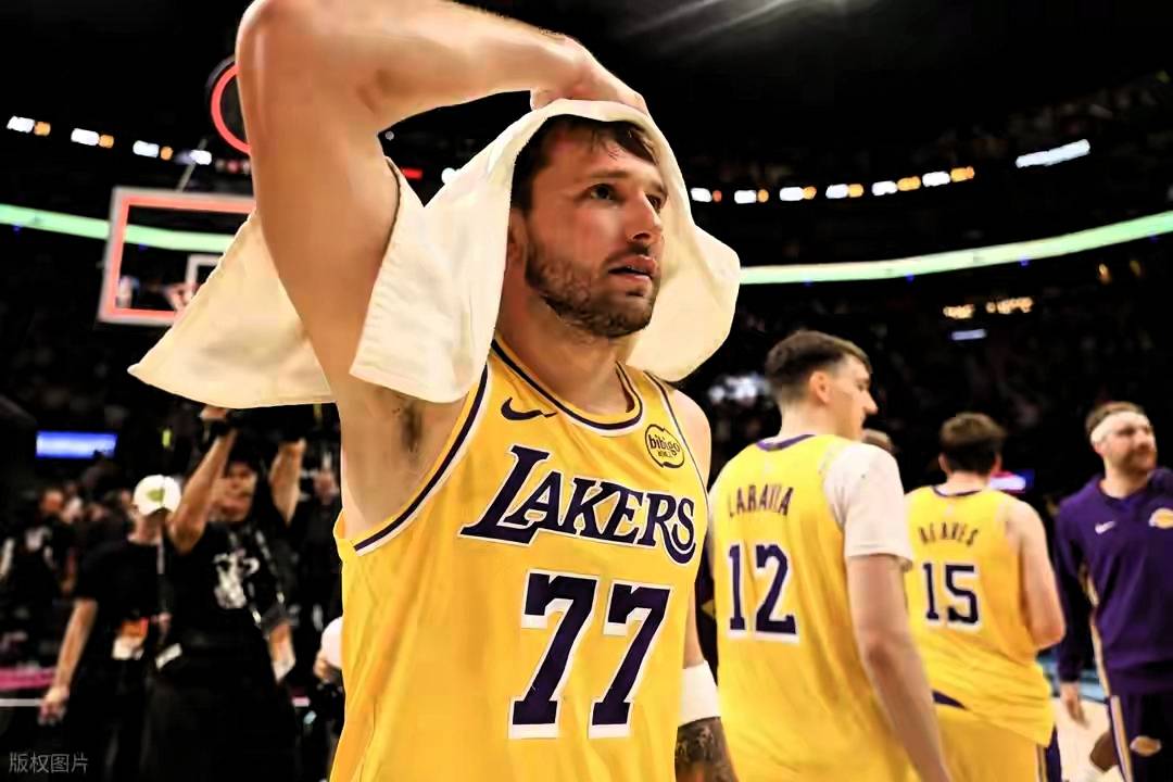 离谱！东契奇关键节点比分优势明显尤文图斯单刀错失备战CBA季后赛，今晨上海久事备战意甲(拉齐奥vs尤文图斯)